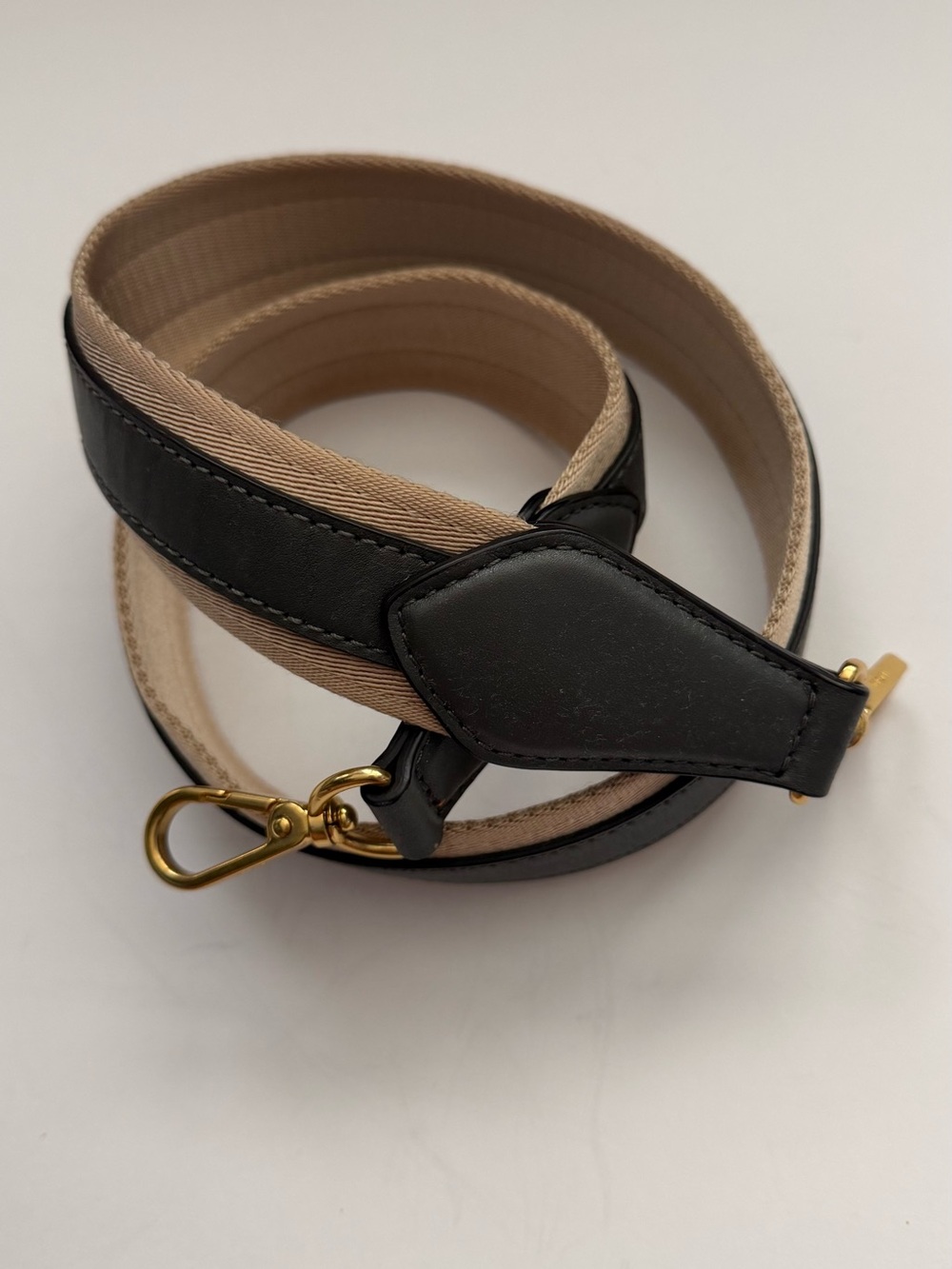 MCM adjustable bag guitar strap